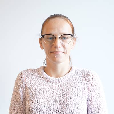 evelyne assistante commerciale